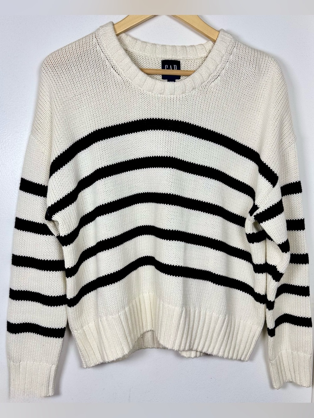 GAP Striped Crewneck Cotton Knit Sweater Women’s Medium NEW No Tags Coastal